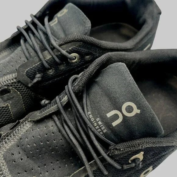 On Running On Cloud 5 Men’s 7 Shoes All Black Running Walking Sneaker Athletic - Picture 10 of 16